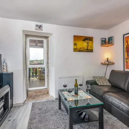 Stone House Knez Apartment *