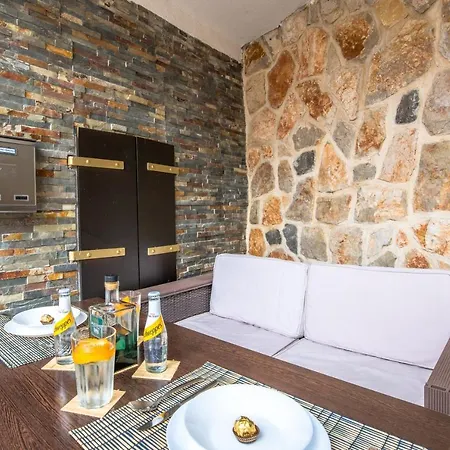 Stone House Knez Apartment Vrbnik (Primorje-Gorski Kotar)