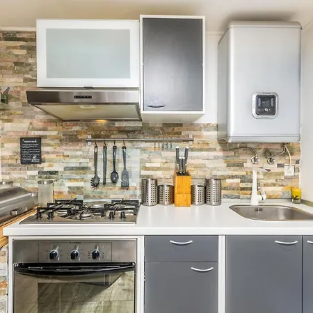 Apartment Stone House Knez Vrbnik (Primorje-Gorski Kotar)