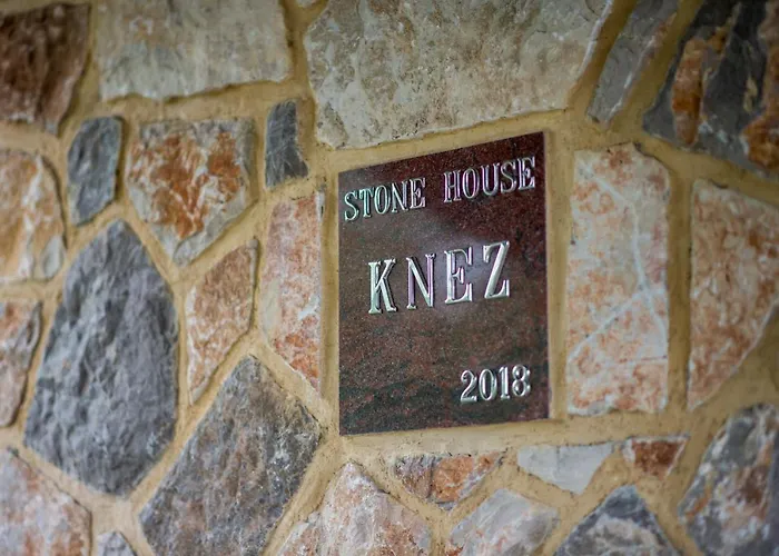 公寓 Stone House Knez