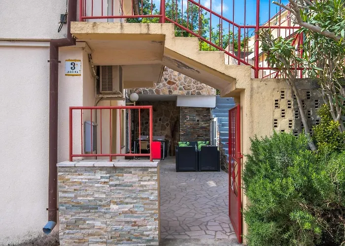 Stone House Knez *