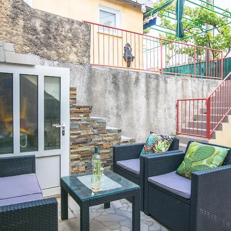 Stone House Knez * 瓦比尼科